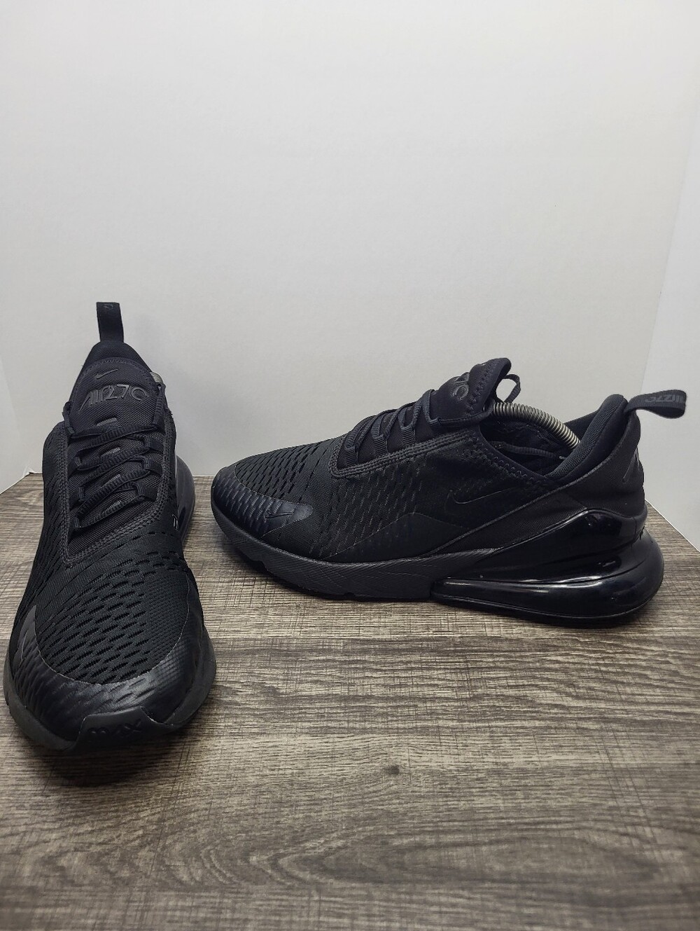 Nike Air Max 270 Triple Black Shoes Sneakers Running Waking  Men's Size 11
